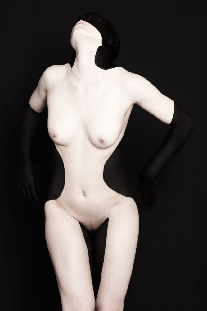 Black on Black - Free Work - Nudes © brenda de vries